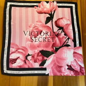 Victoria’s Secret Square Scarf. One Size. 25x25. Peony Floral.